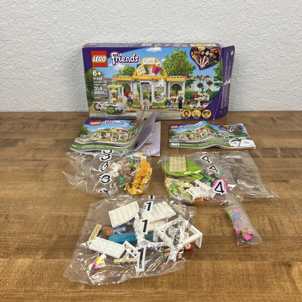 LEGO Friends - Heartlake City Organic Café - 41444‎ & Magical Acrobatics 41686